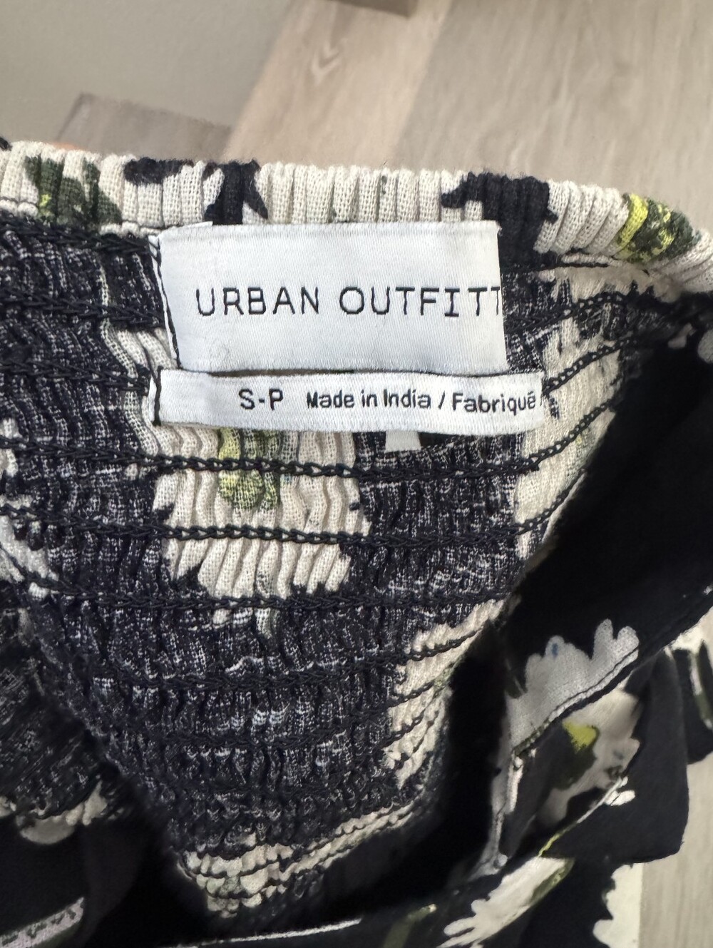 Urban Outfitters: Floral Tie-Shoulder Sundress in Navy and White Size SMALL - Picture 2 of 2